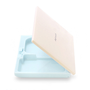 花王ソフィーナ アンジェ パウダーファンデーション コンパクトケース